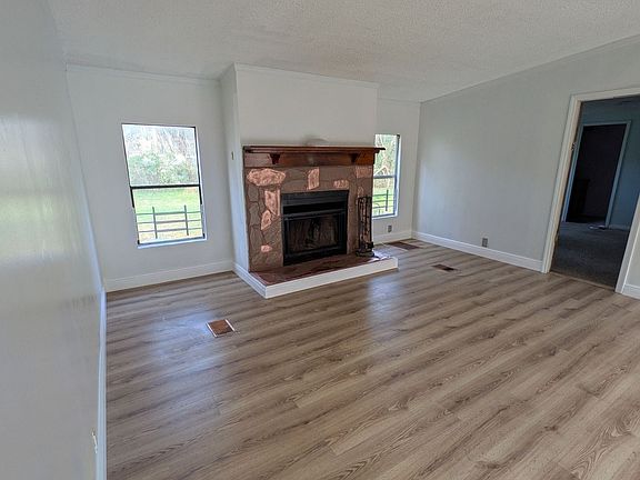5th image of 4278 NE 43rd St