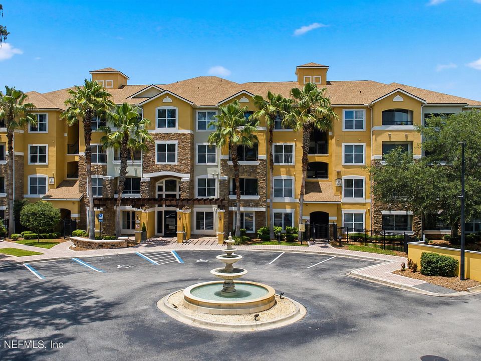 1st image of 8539 GATE Parkway #9235