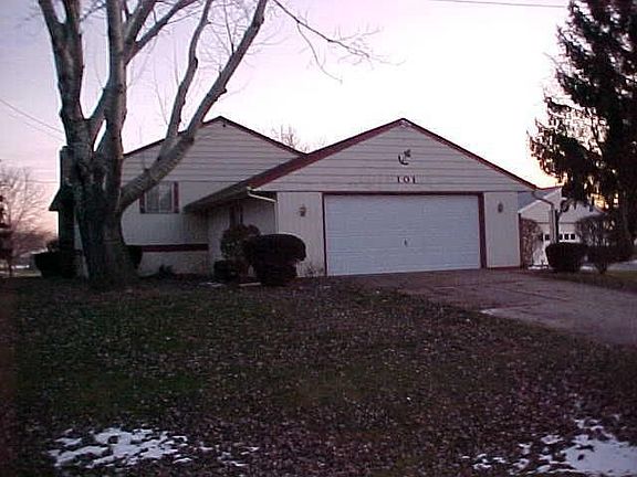 3rd image of 101 Kingsbury Dr