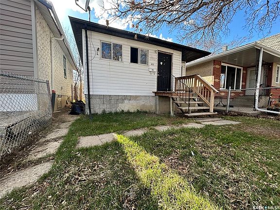 2nd image of 922 Garnet STREET