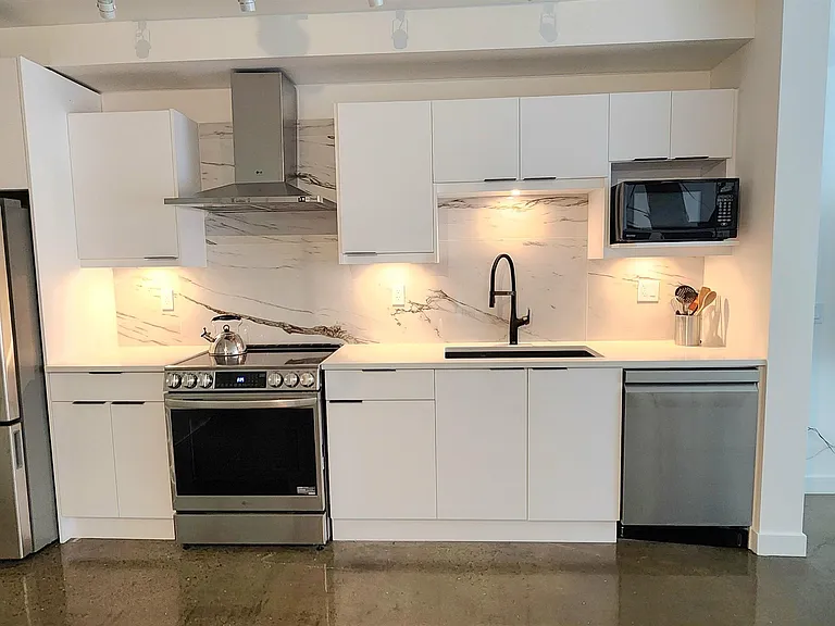 221 Union St #714 — Photo 3