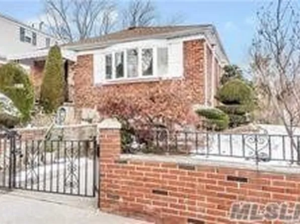 201-27 24th Road image 1 of 11