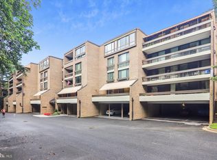 4956 Sentinel Dr #9-102, Bethesda, MD 20816