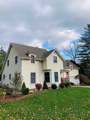 3000 N Lakewood Ct Photo 1
