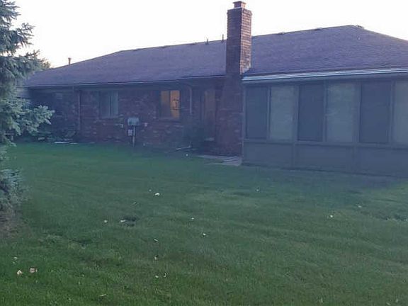 5th image of 32506 Stoneybrook Ln #3