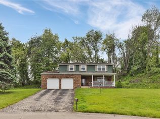 4237 Stratford Dr, Irwin, PA 15642
