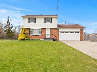 6638 Ward Rd, Niagara Falls, NY 14304