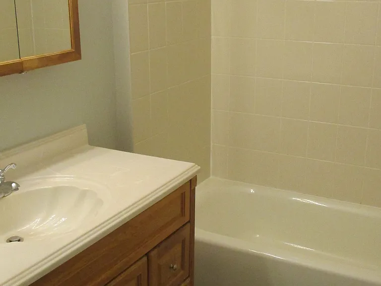 947 Northwest Blvd #947 — Photo 9