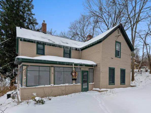 321 Myrtle St W, Stillwater, MN 55082