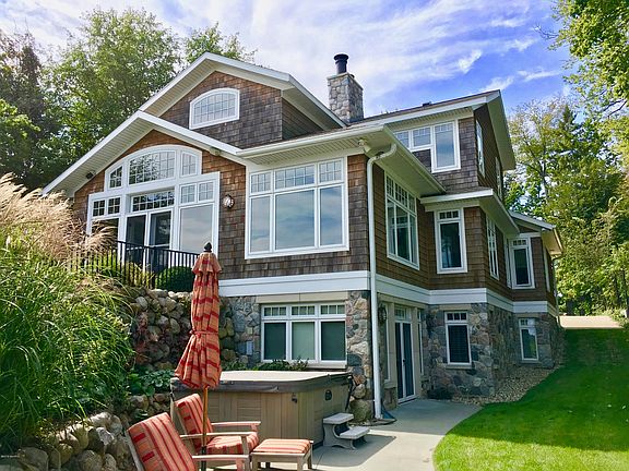 2nd image of 9550 W Gull Lake Dr