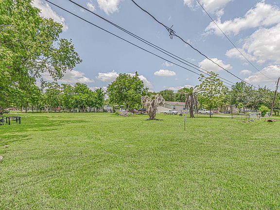 3rd image of 3730 Aubrell Rd