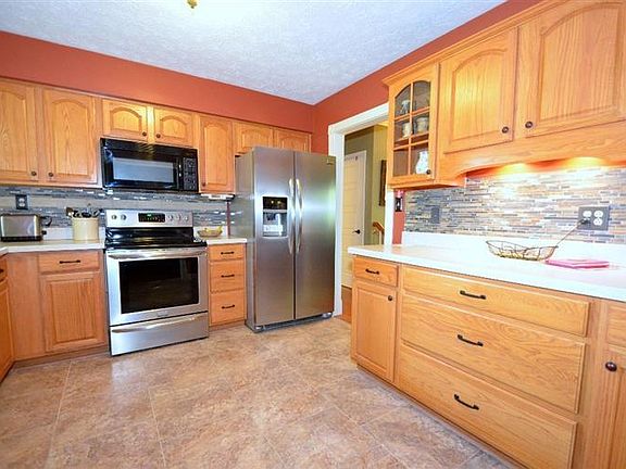 2nd image of 546 Fogo Ct