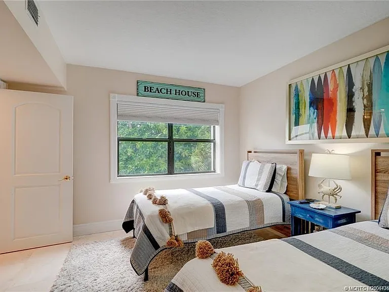 1289 NE Ocean Blvd #6 — Photo 28