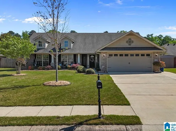 1117 Silver Creek Ln, Alabaster, AL 35007