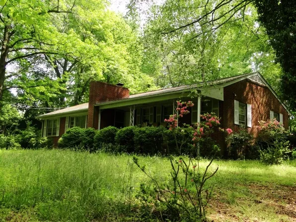 103 Gail Ct, Carrboro, NC 27510