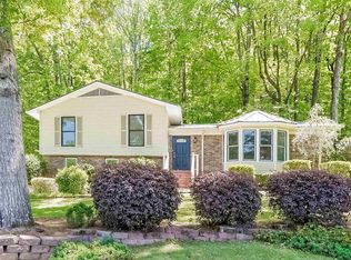 1330 Hillwood Dr, Alabaster, AL 35007