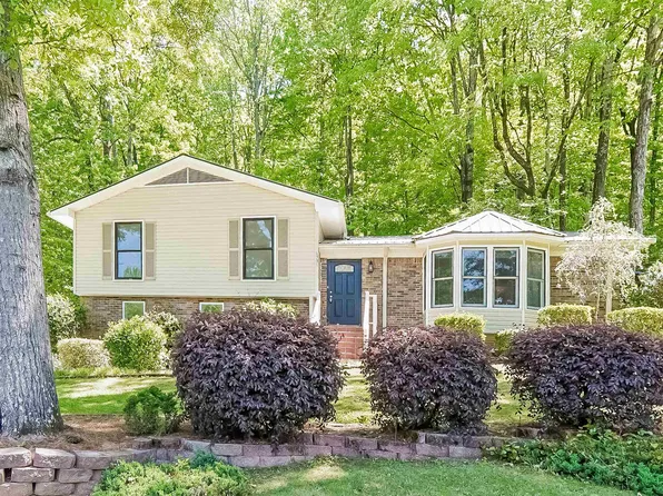 1330 Hillwood Dr, Alabaster, AL 35007