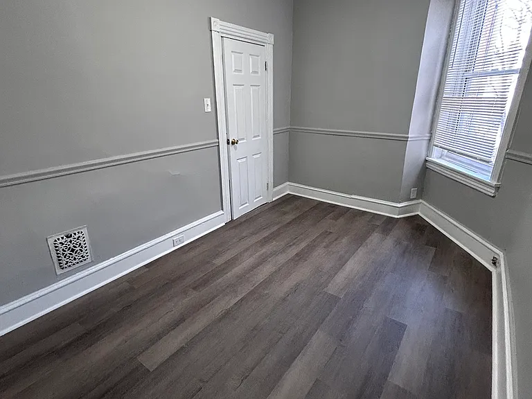 5819 Pemberton St — Photo 11