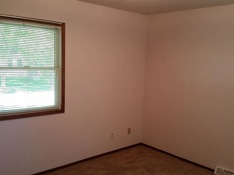 2823 Fandre Dr #2825 — Photo 13