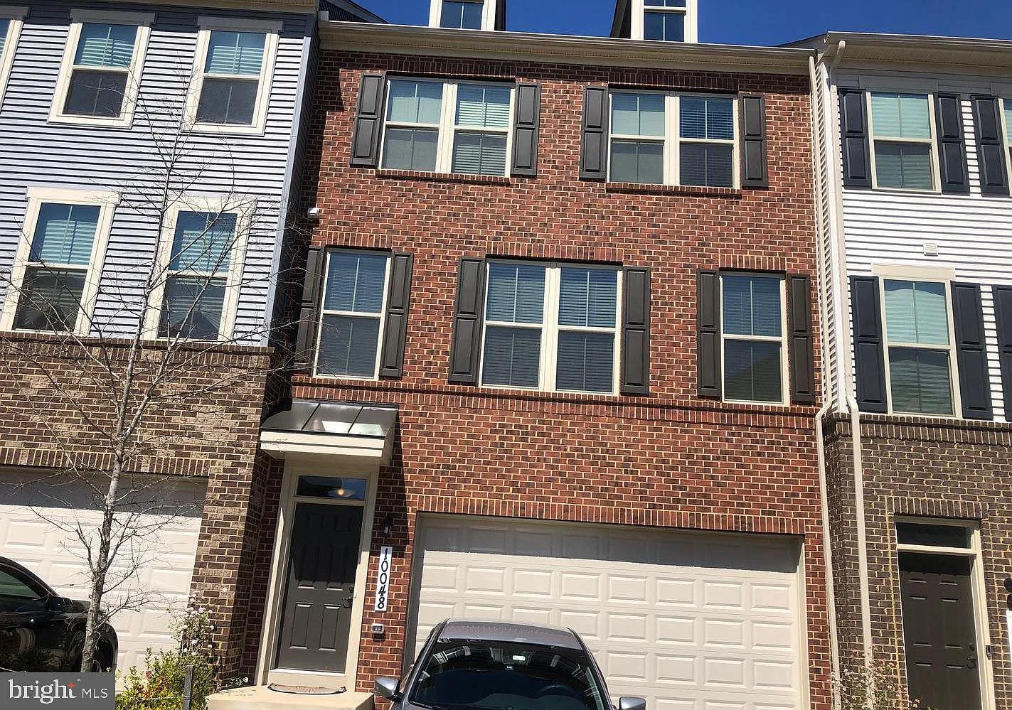 3 bed, 2.5 bath, 2016 sqft, $3,200 — Photo 1
