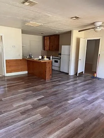 3 bed, $1,465 — Photo 3