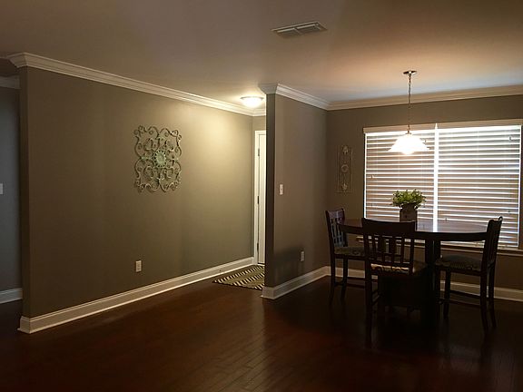 4th image of 175 Montrose Dr