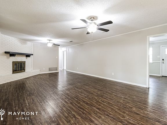 3rd image of 22 Single Oaks Dr
