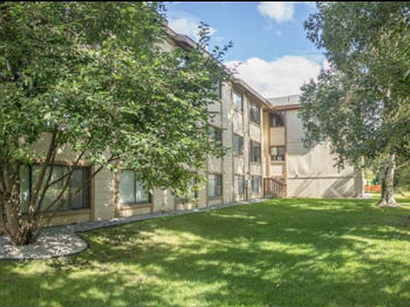 2nd image of 3100 Ward Pl APT 9
