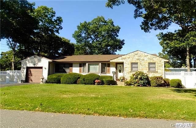 1st image of 510 N Gillette Avenue