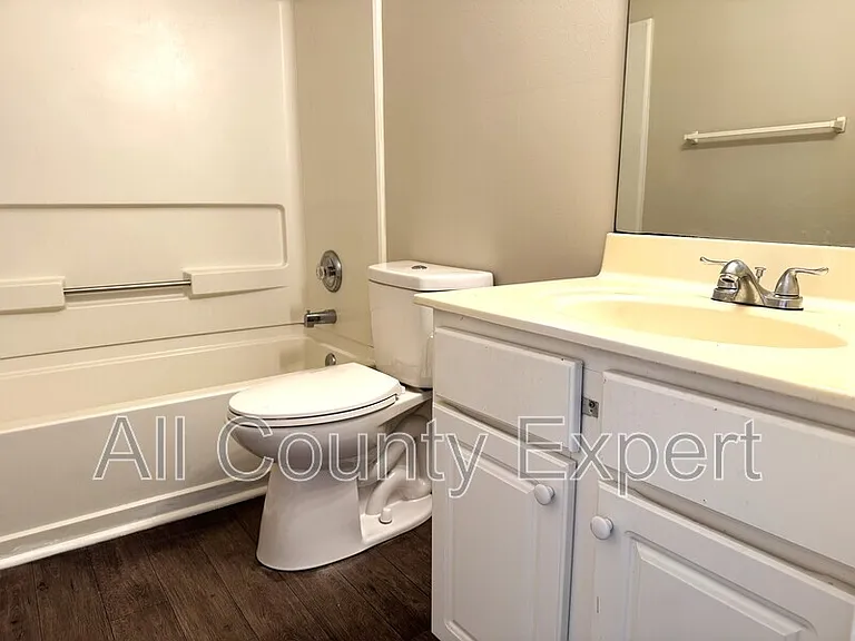 1794 Taylor Oaks Dr — Photo 18
