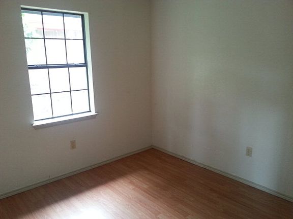 5th image of 581 Ciruela Ln