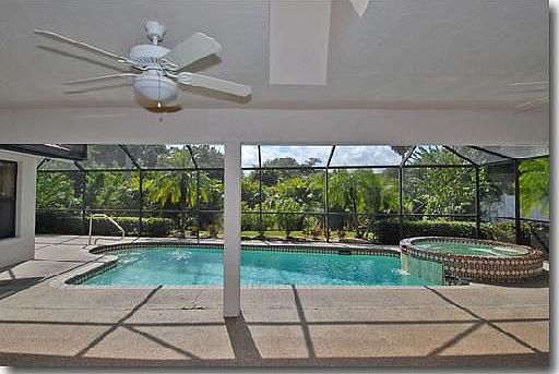 Total privacy, pool 