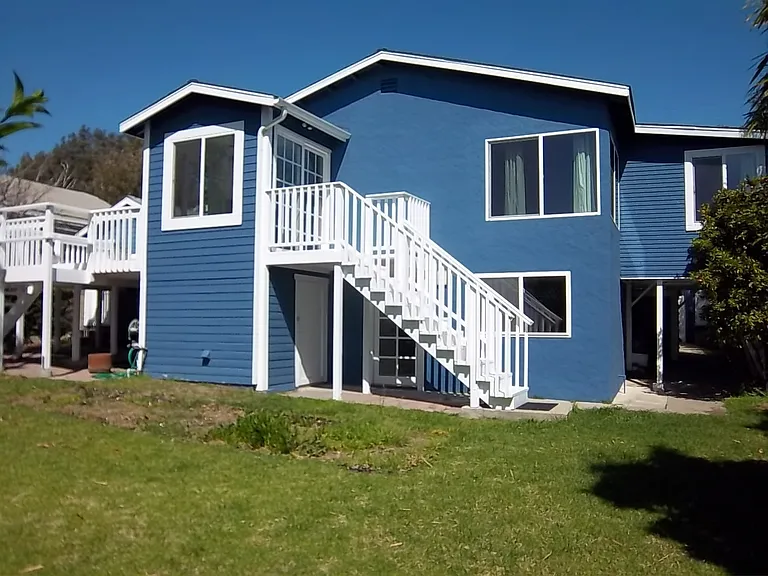 1527 Golden Ave — Photo 16