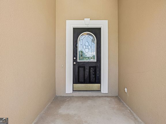 4th image of 225 Austin Ryan Dr