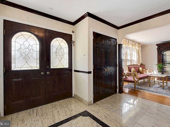 4th image of 1425 Georgian Dr