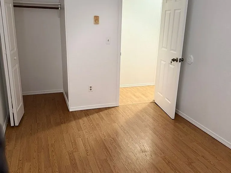 2429 NE Saratoga St — Photo 15