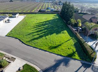 1780 Autumnwood Ct, Escalon, CA 95320