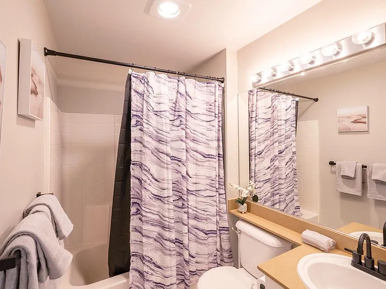 1323 Union St #501 — Photo 7