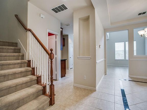 3rd image of 109 Sonoma Creek Ln