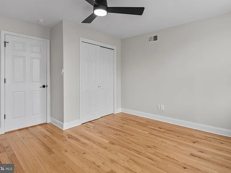 2625 Ellsworth St — Photo 34