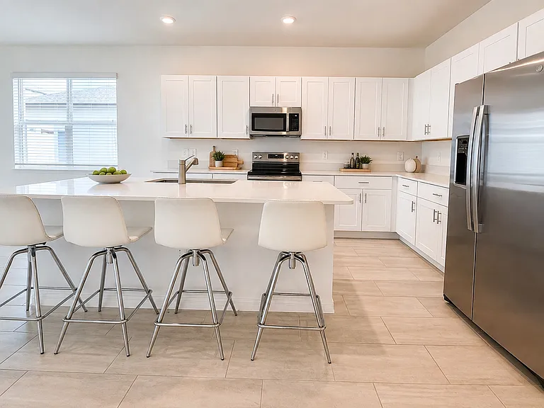 18195 Pleasantview Blvd — Photo 4