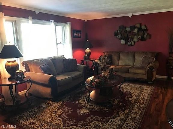 2nd image of 5 Johnston Pl