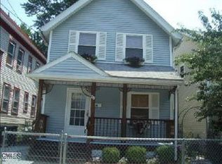 30 Orchard St, Bridgeport, CT 06608