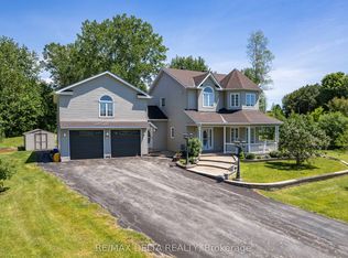 115 Pigeon St, Clarence Rockland, ON K4K 1J8