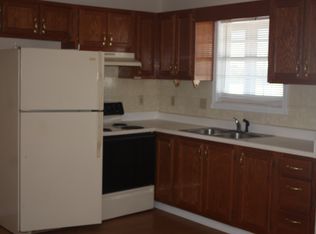 2112 Shorty Barnes Rd APT 102, Crossville, TN 38571