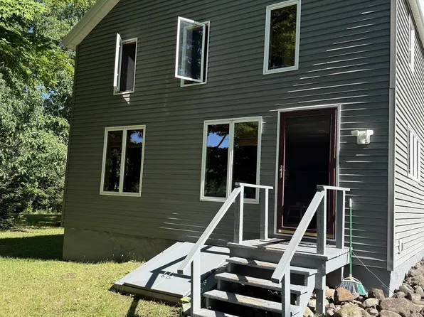 17757 Brooks Rd, Hancock, MI 49930