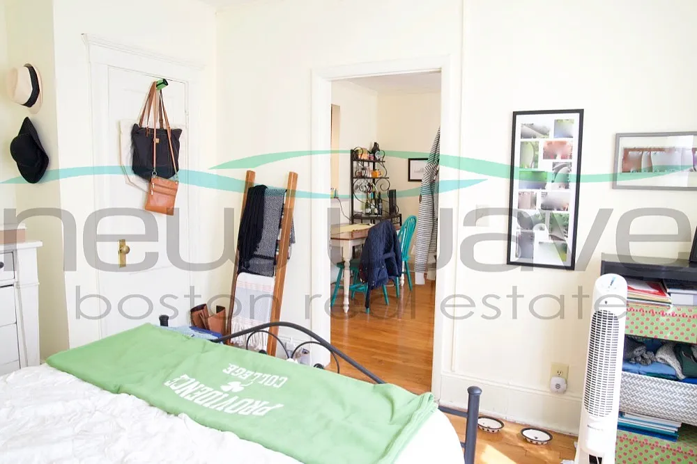 2 bed, 999 sqft, $3,800 — Photo 1