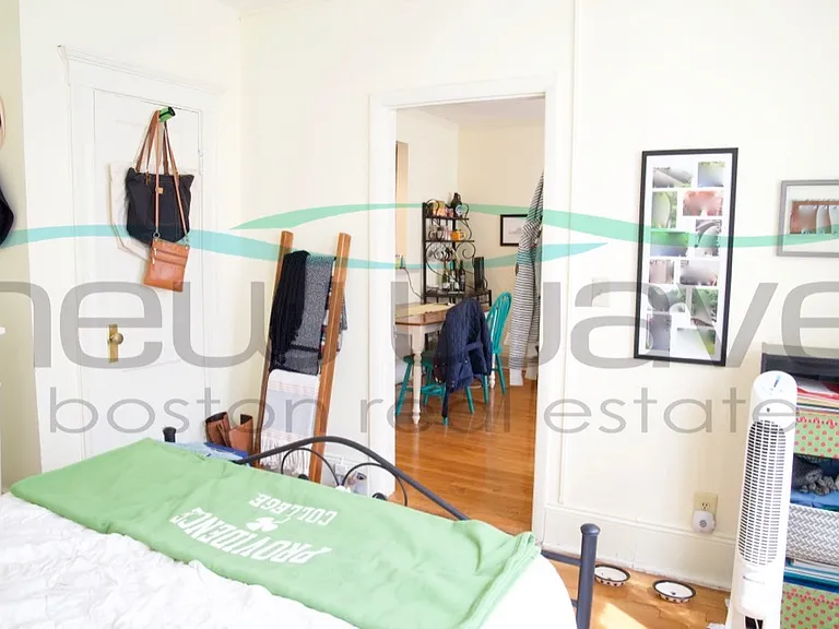 55 Queensberry St #18 — Photo 1