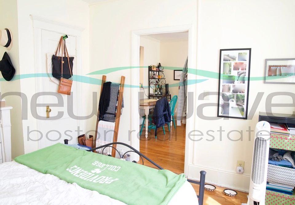 1st image of 55 Queensberry St APT 18