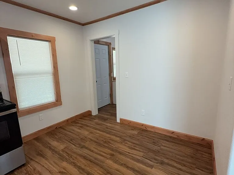 1202 NW Hawthorne Ave — Photo 9